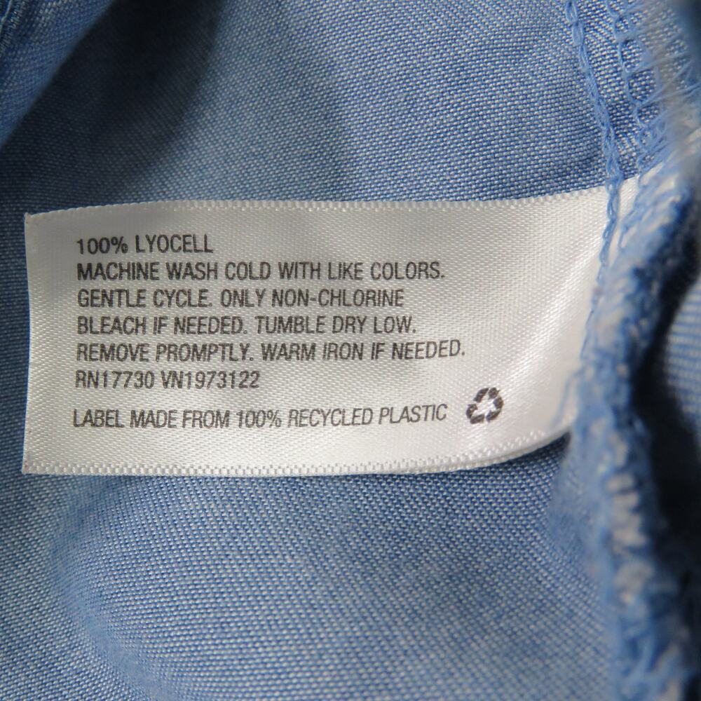 A New Day Chambray Button Down Blouse Small Retro Casual Short Sleeve Jean Shirt - Picture 5 of 6